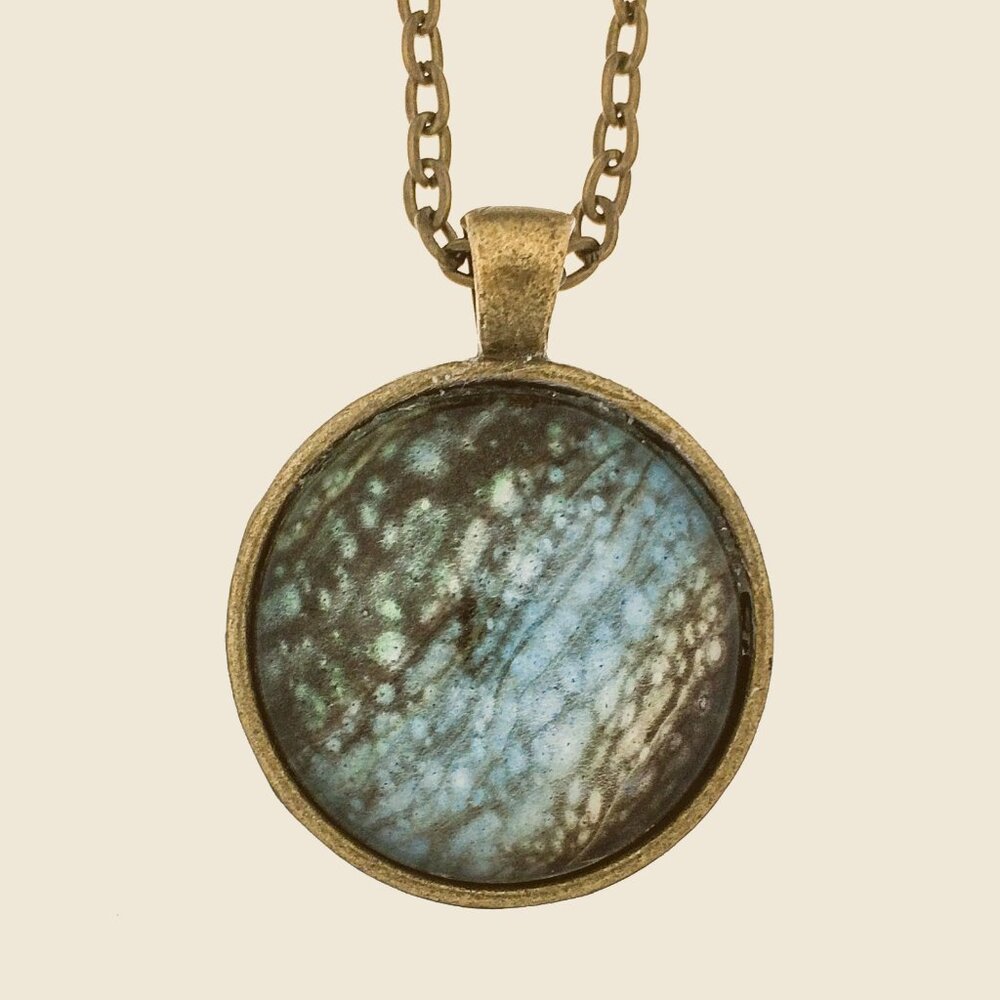 Fluid Art Round Pendant & Necklace